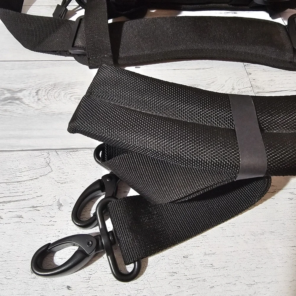 Genuine Canon Deluxe Camera Bag for EOS Cameras Medium Large Photo Video Gadgets